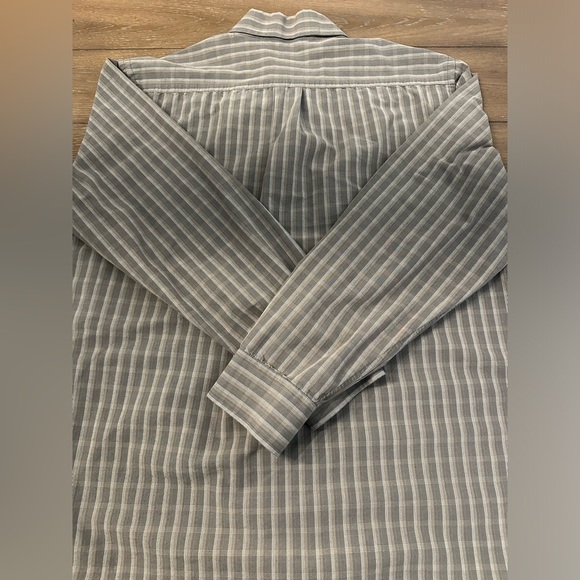 5.11 Tactical Long Sleeve Size L Gently Worn‎ - Picture 3 of 4